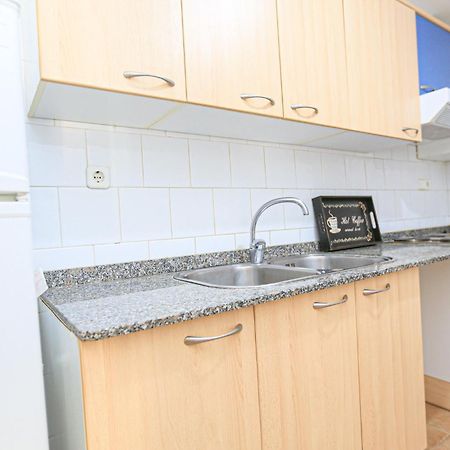 Апартаменты Del Sol Litoral - Only Families Камбрильс Экстерьер фото