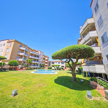 Апартаменты Del Sol Litoral - Only Families Камбрильс Экстерьер фото