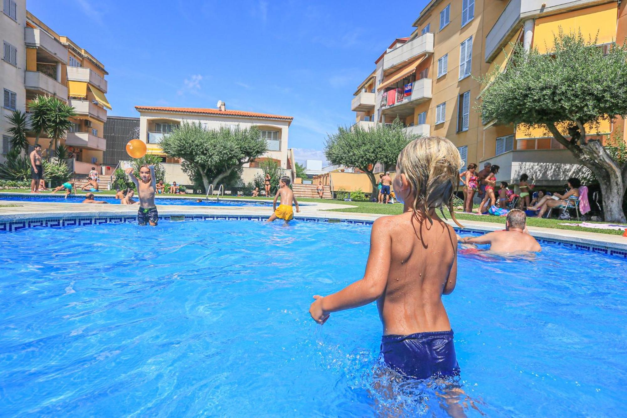 Апартаменты Del Sol Litoral - Only Families Камбрильс Экстерьер фото