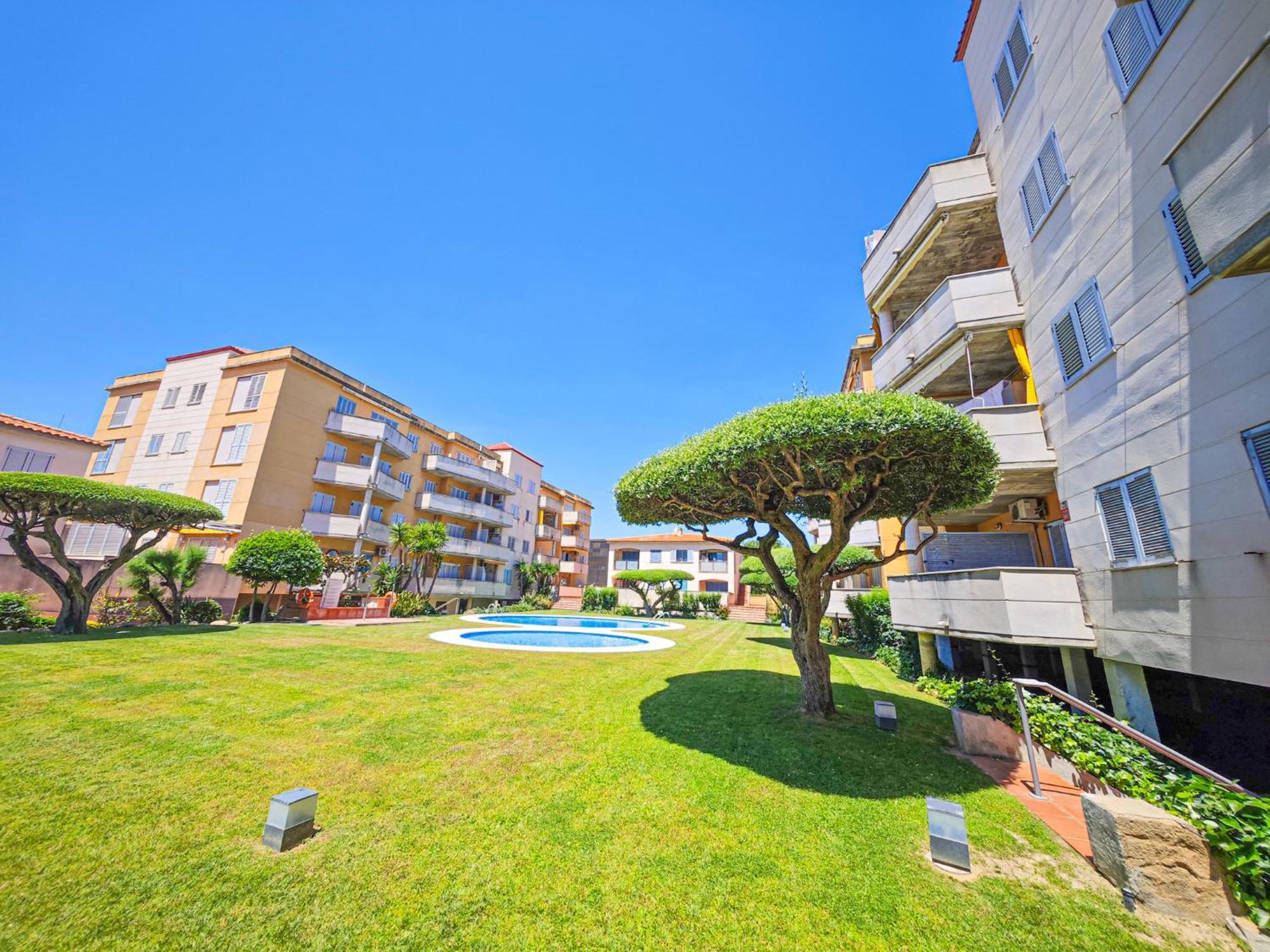 Апартаменты Del Sol Litoral - Only Families Камбрильс Экстерьер фото