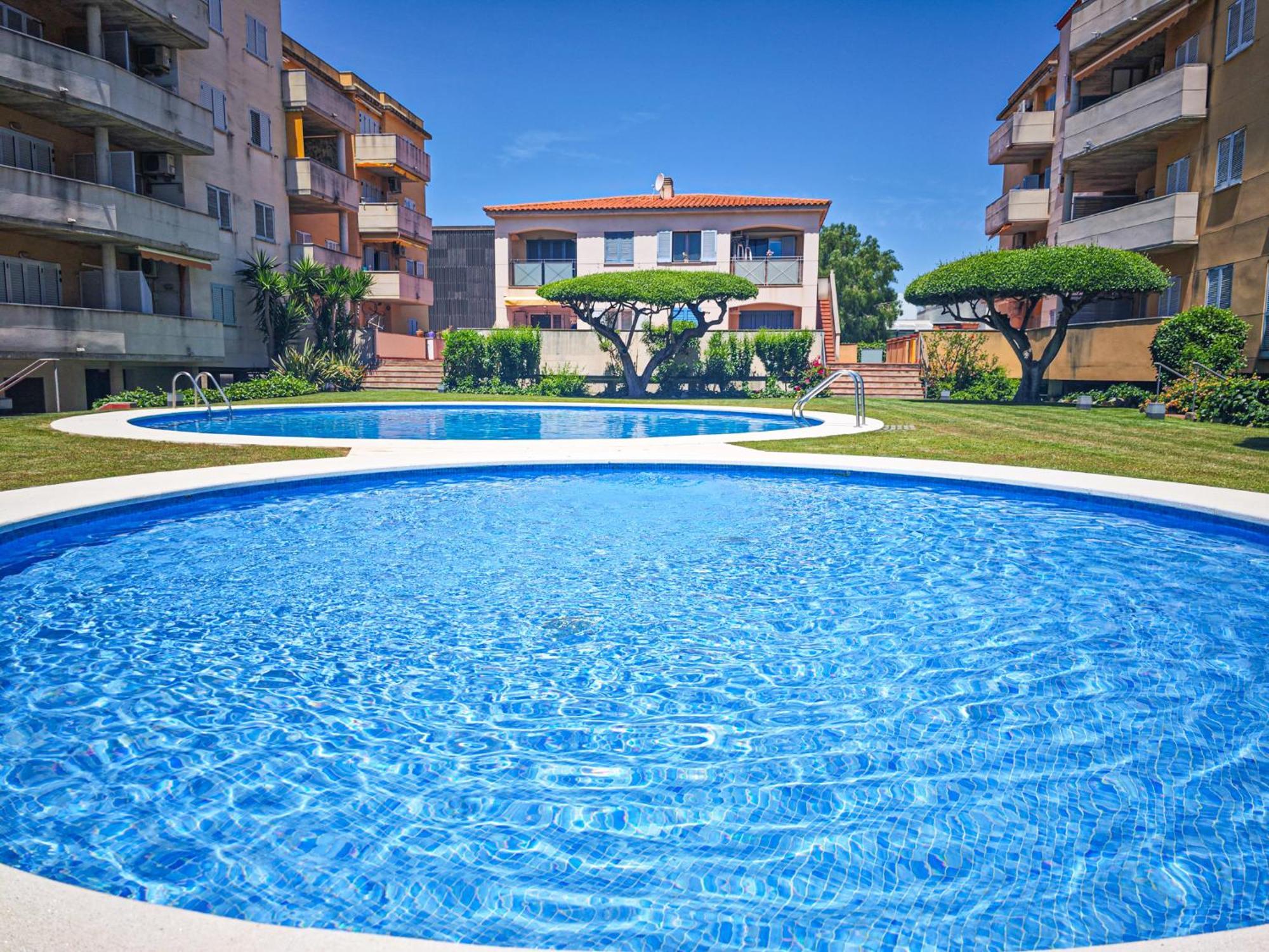 Апартаменты Del Sol Litoral - Only Families Камбрильс Экстерьер фото