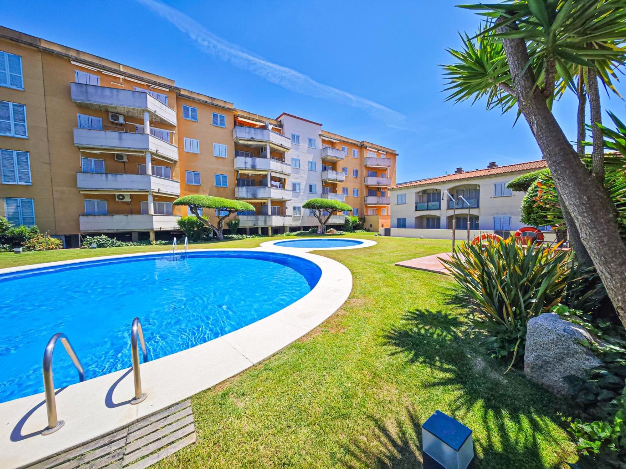 Апартаменты Del Sol Litoral - Only Families Камбрильс Экстерьер фото