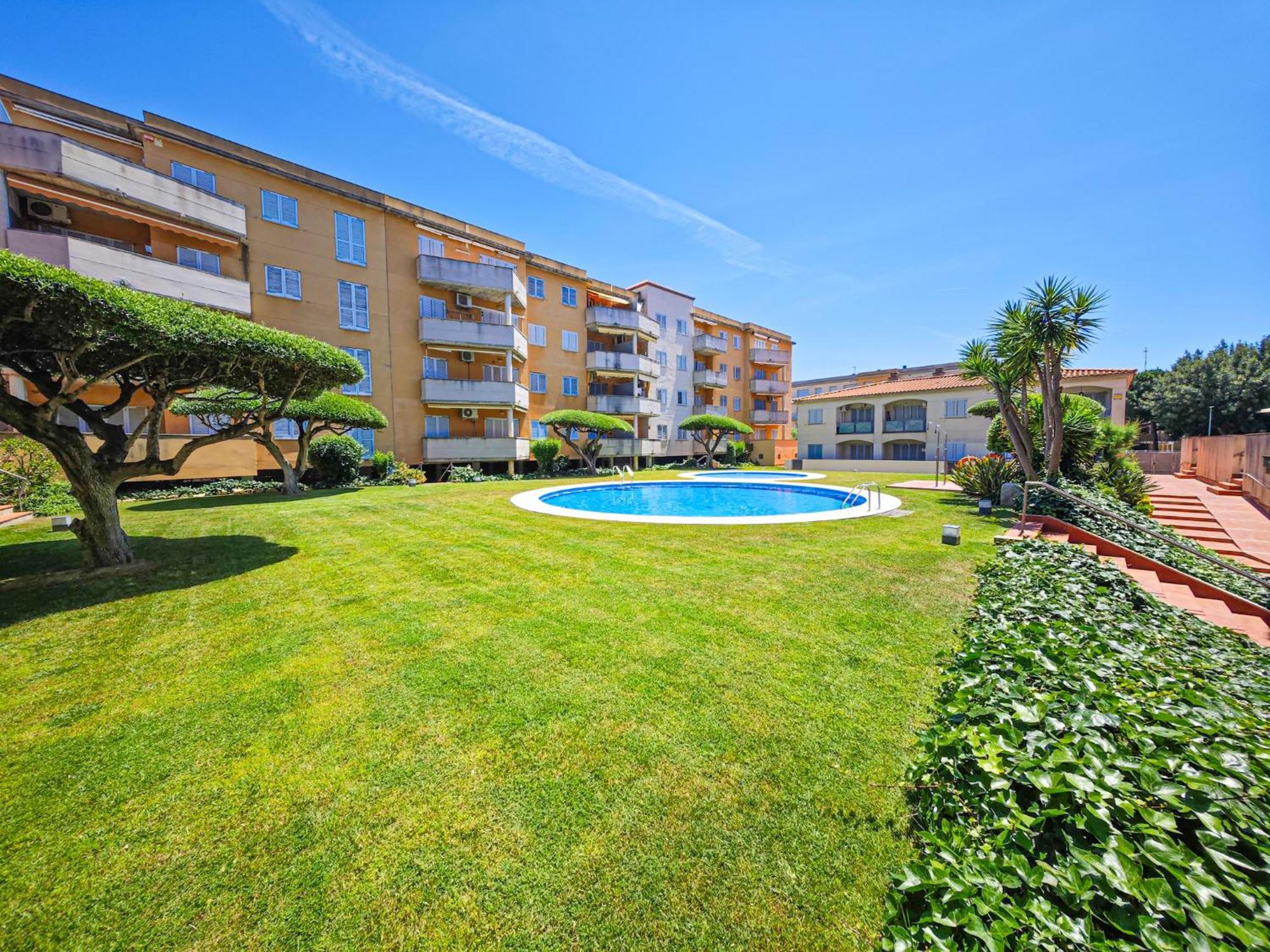 Апартаменты Del Sol Litoral - Only Families Камбрильс Экстерьер фото